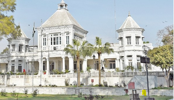 Life and Transit From Marka-e-Haq Square to Fatima Jinnah Women University